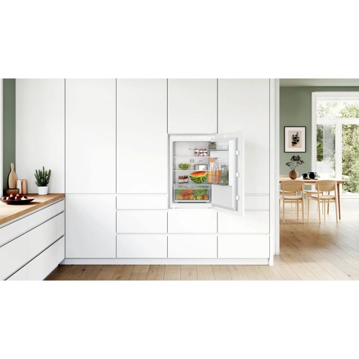Bosch KIR21NSE0G 54.1cm Built-In Undercounter Larder Fridge - White