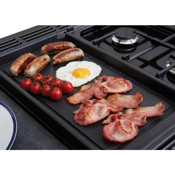 Rangemaster Classic Deluxe 110cm Dual Fuel Range Cooker - Pale Cream & Brass