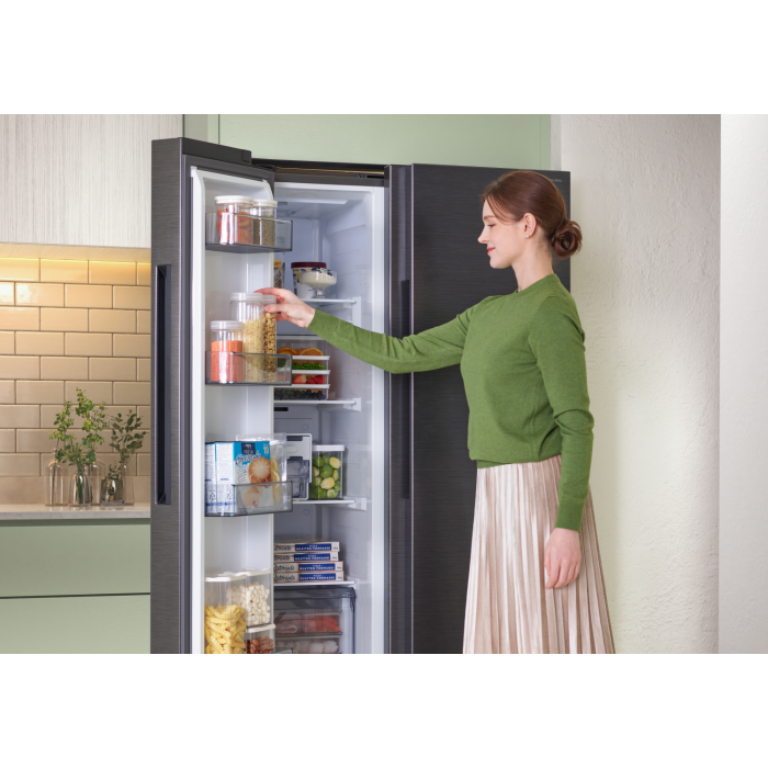 Samsung RS70F64KEFEU 91cm Side by Side American Fridge Freezer - Black