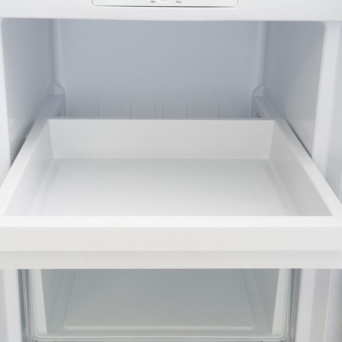 Sensis RFTLF01Z54EW 54.8cm Low Frost Tall Freezer - White