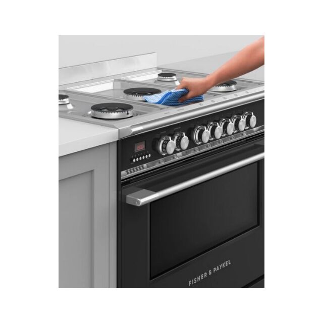 Fisher + Paykel OR90SCG4B1 900mm Wide, Classic Black, Single Cavity Oven with Gas Hob, Full Width Pa
