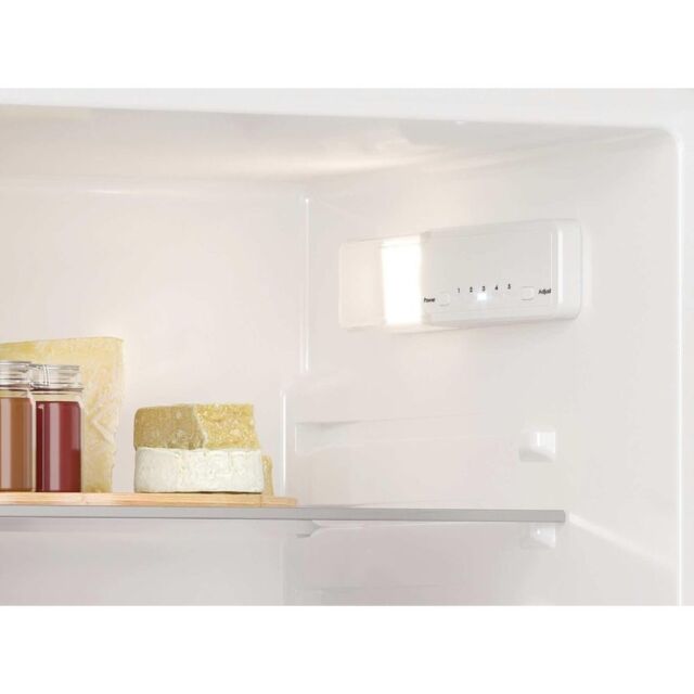 Hoover Candy WCKLSE68EWK Integrated Under Counter Fridge
