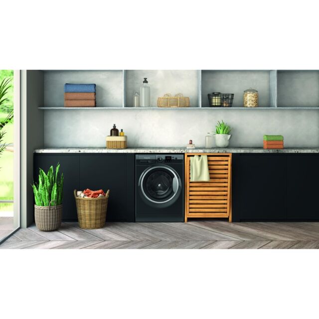 Hotpoint NSWF946BSUK 9Kg 1400 Spin Washing Machine - Black
