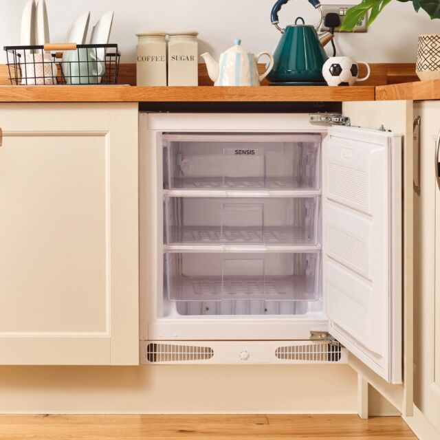 Sensis RFUCBI01L54EW 59.5cm Built-In Larder Fridge - White